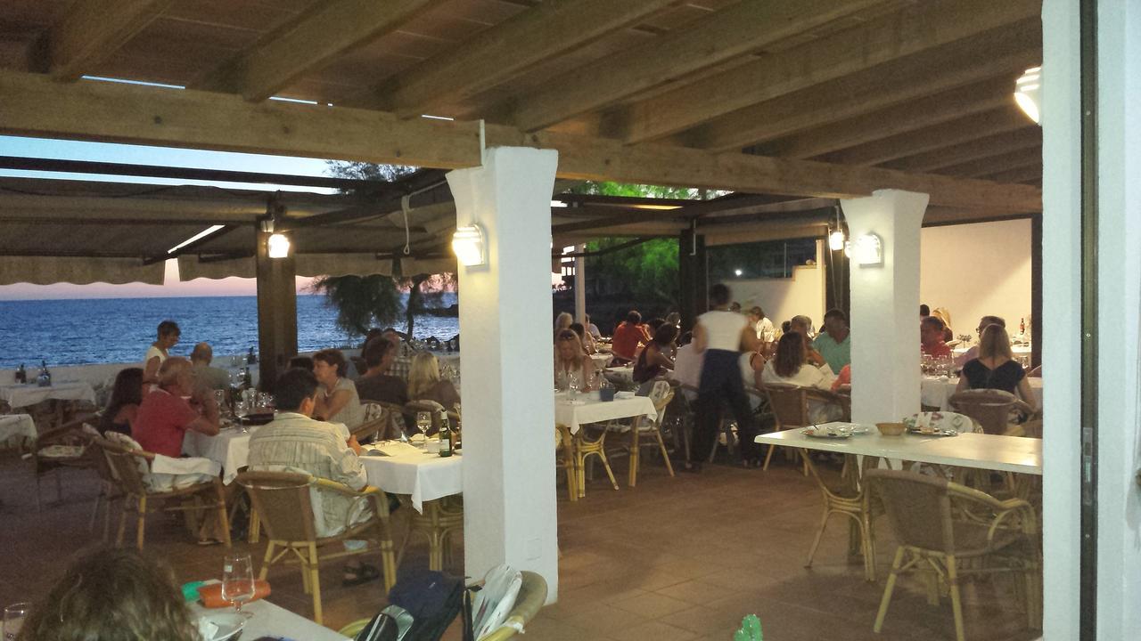 Hostal Restaurante Playa Colonia de Sant Jordi Exterior foto